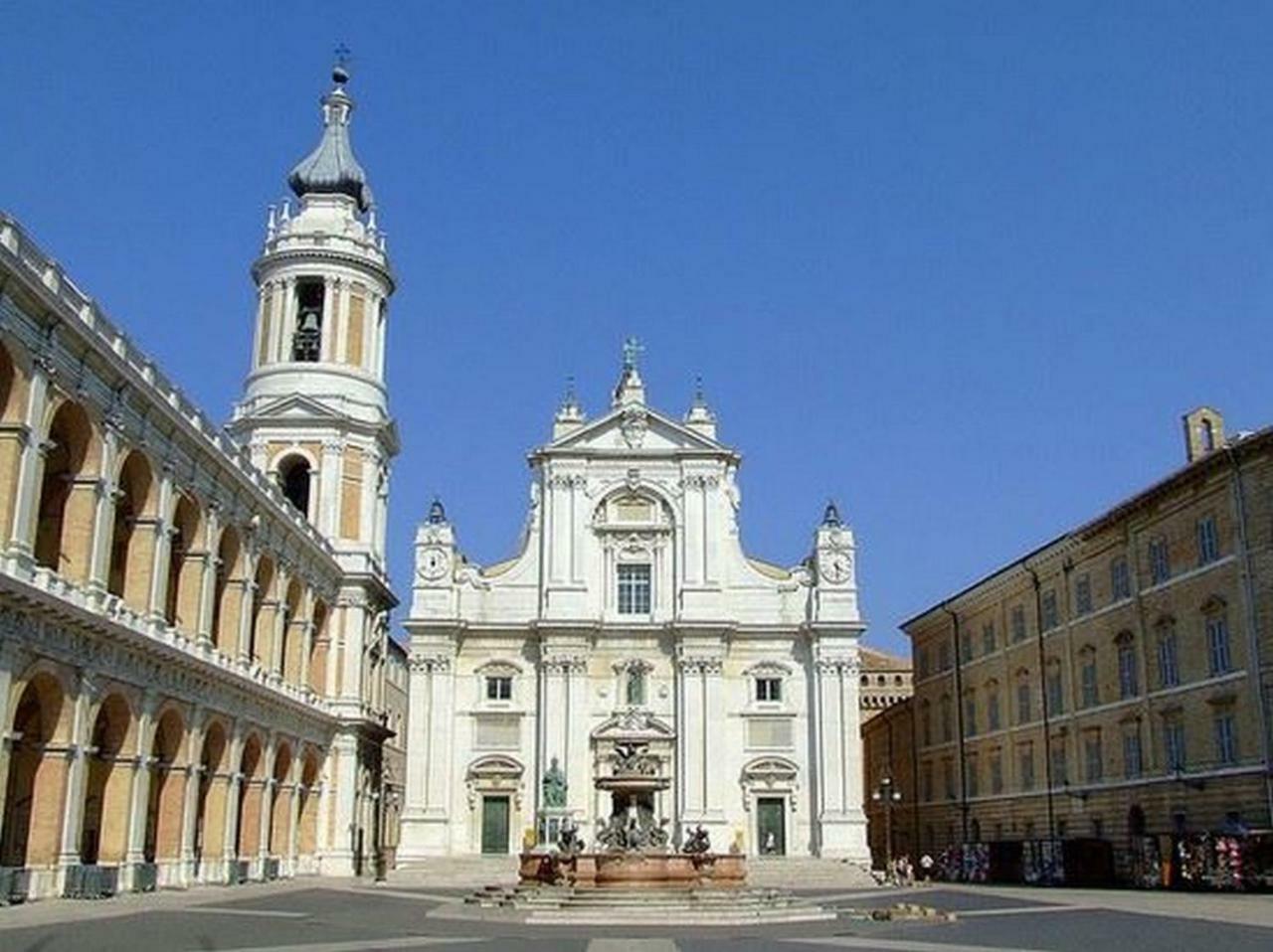 Appartamento A Palazzo Vinci Fermo Exteriér fotografie