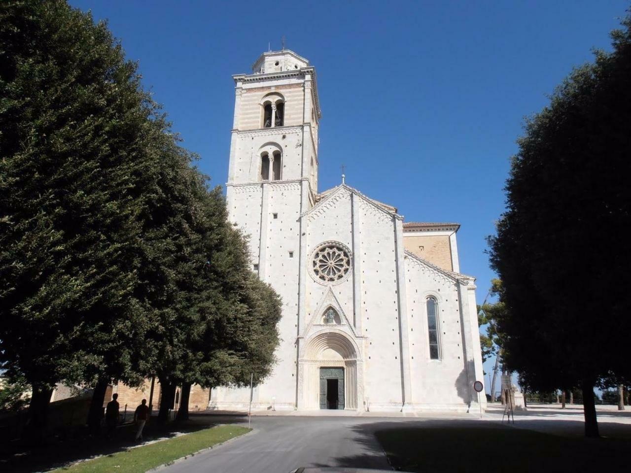 Appartamento A Palazzo Vinci Fermo Exteriér fotografie